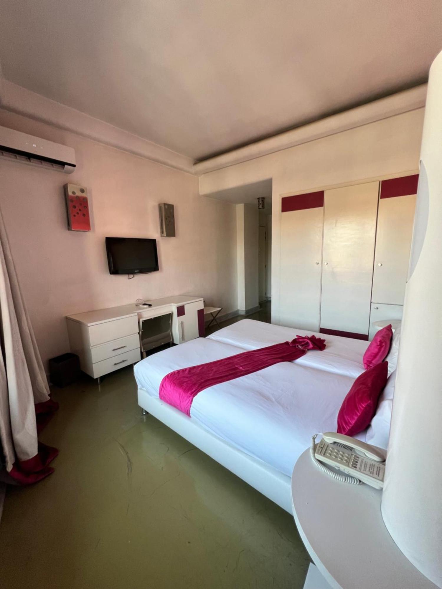 La Renaissance Hotel Marrakech Marrákes Kültér fotó